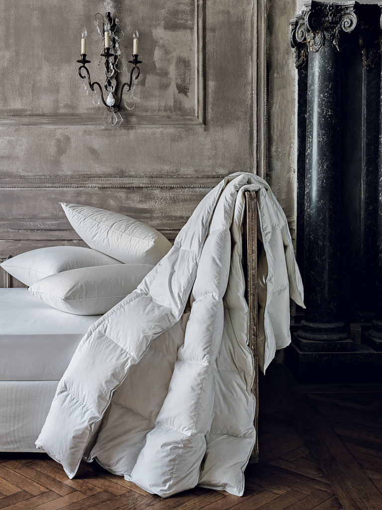 одеяло и подушки Голден Ганс с наполнителем - пух белого австрийского гуся, Togas House of Textiles.jpg